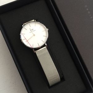 Daniel Wellington Classic Petite Sterling 32mm